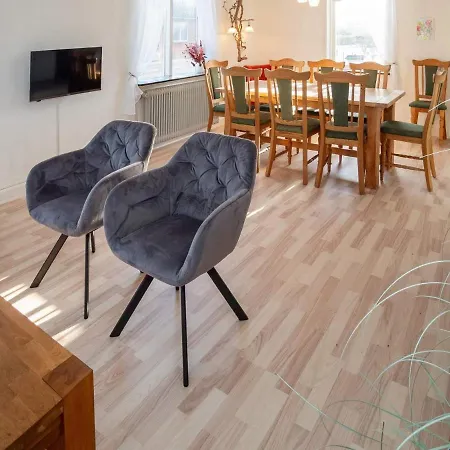 8 Person In Lemvig-by Traum